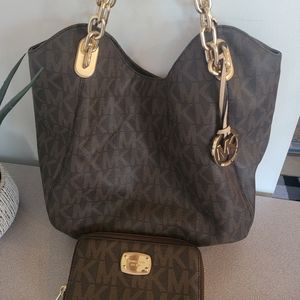 Michael Kors Handbag and Wallet Set